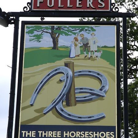 The Three Horseshoes Hotel Alton  Exterior foto
